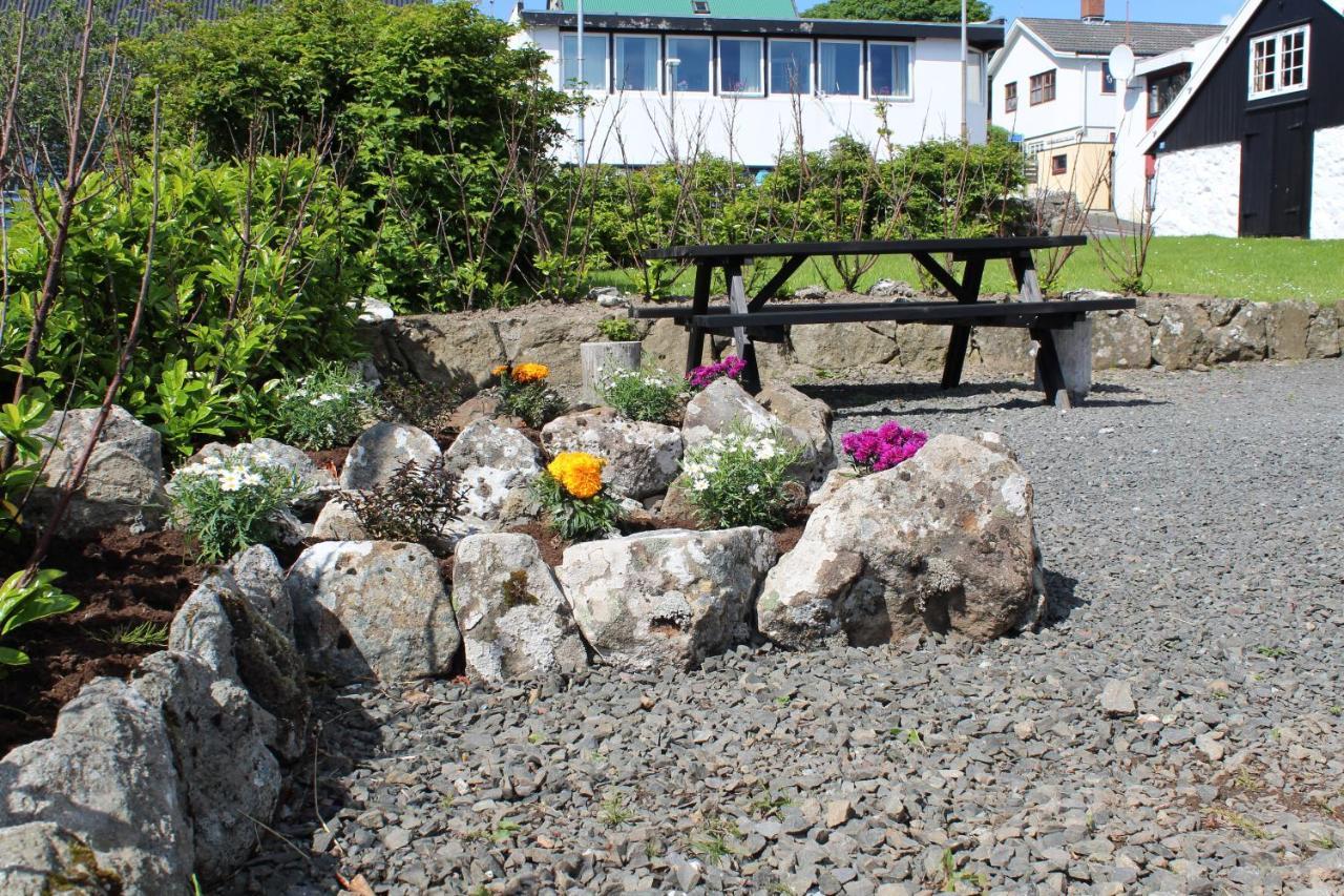 Traditional Faroese House In Torshavns City Center Экстерьер фото
